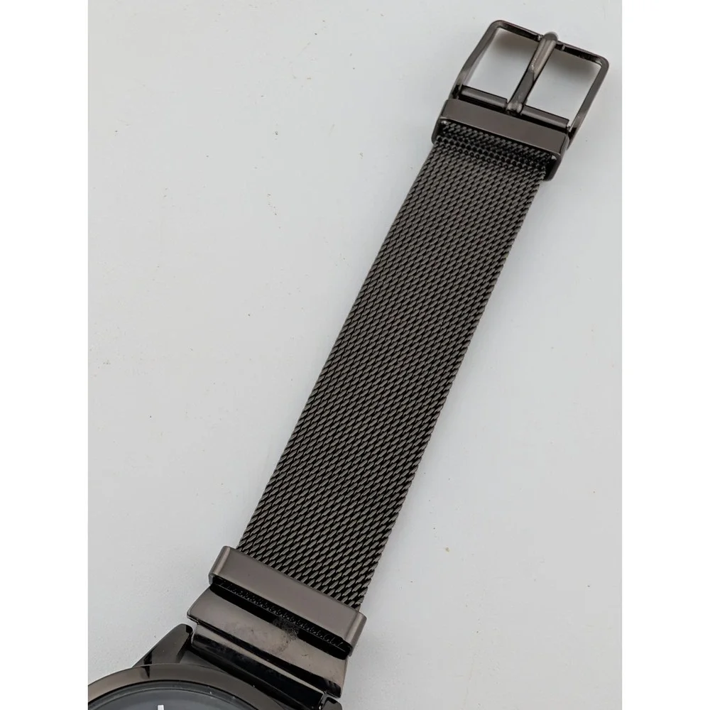 FOLIO‎ Watch Women 32mm Case Black MOP Dial Mesh Metal Band- New Battery